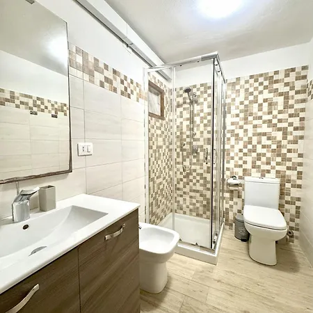 La Corte Di Iris * Syracuse